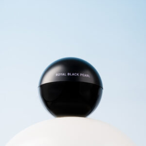 Royal Black Pearl Majesty Cream